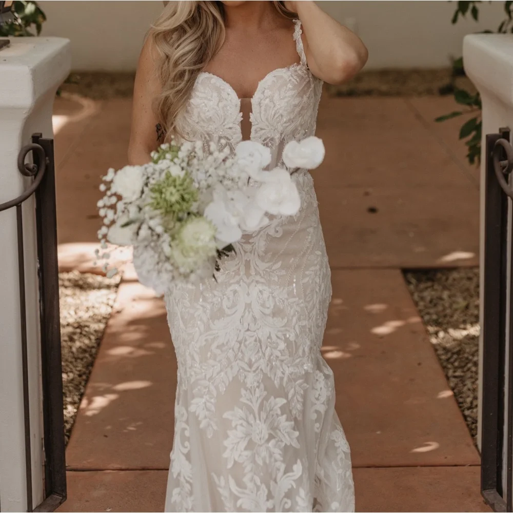Martina Liana Wedding Dress - Picture 2 of 10